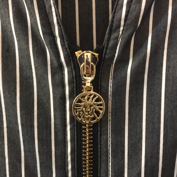 Gray and white striped long sleeve dress shirt - Picture 4 of 5